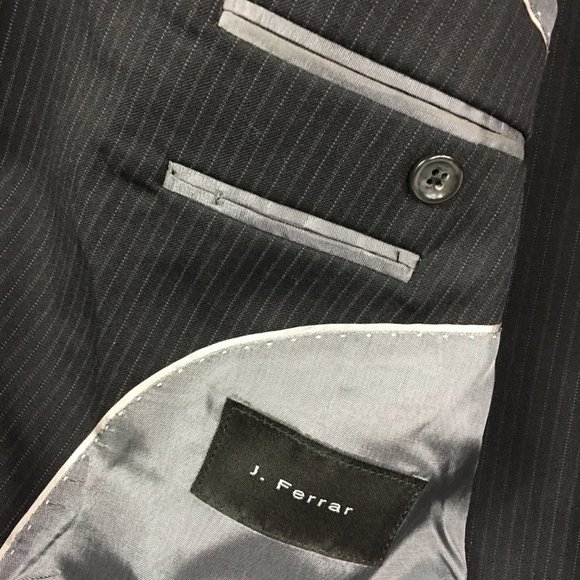 Men's Dark Grey Suit by J. Ferrar 2 Piece Size 43. - Picture 3 of 8